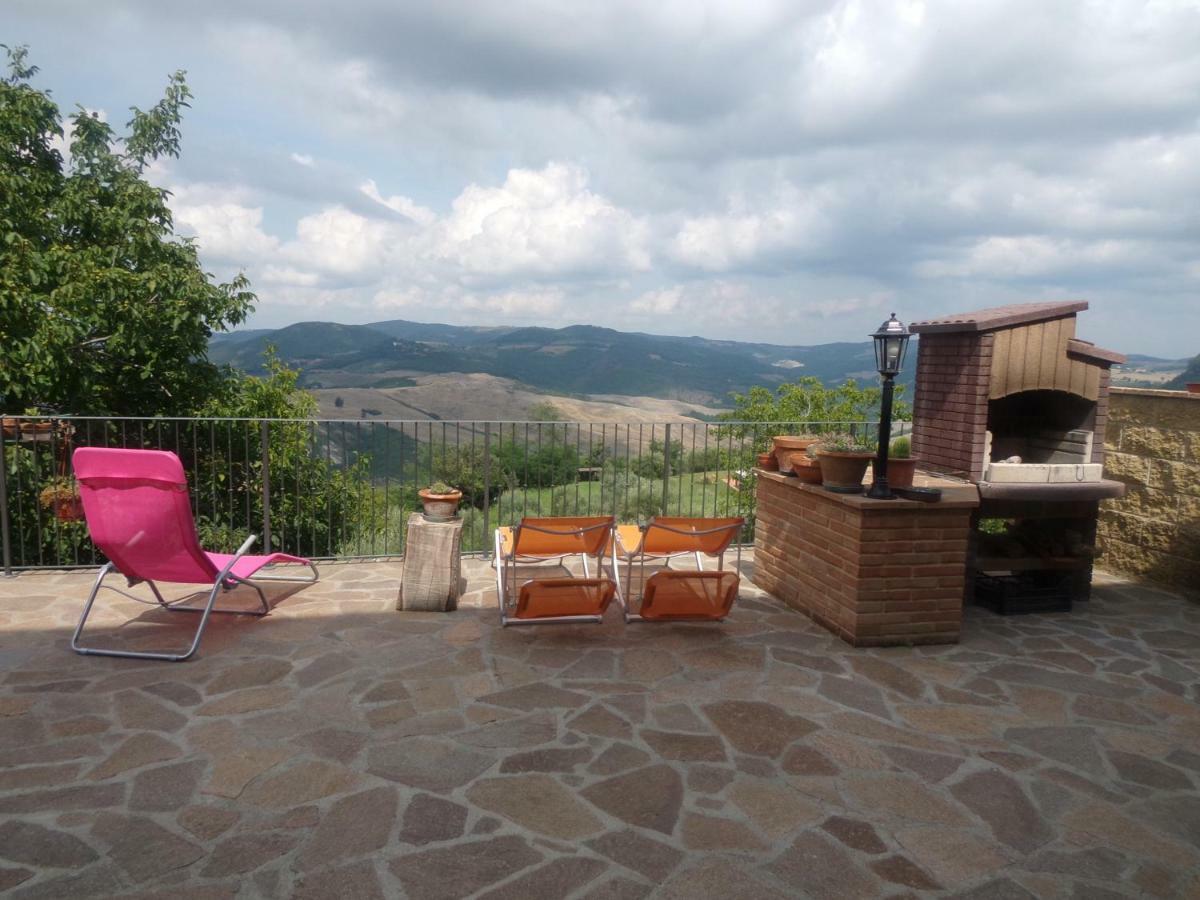 Casa Vacanze Santa Cristina Volterra Exterior photo